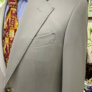 suit màu kem- vải wool 60%-giá 9.000.000